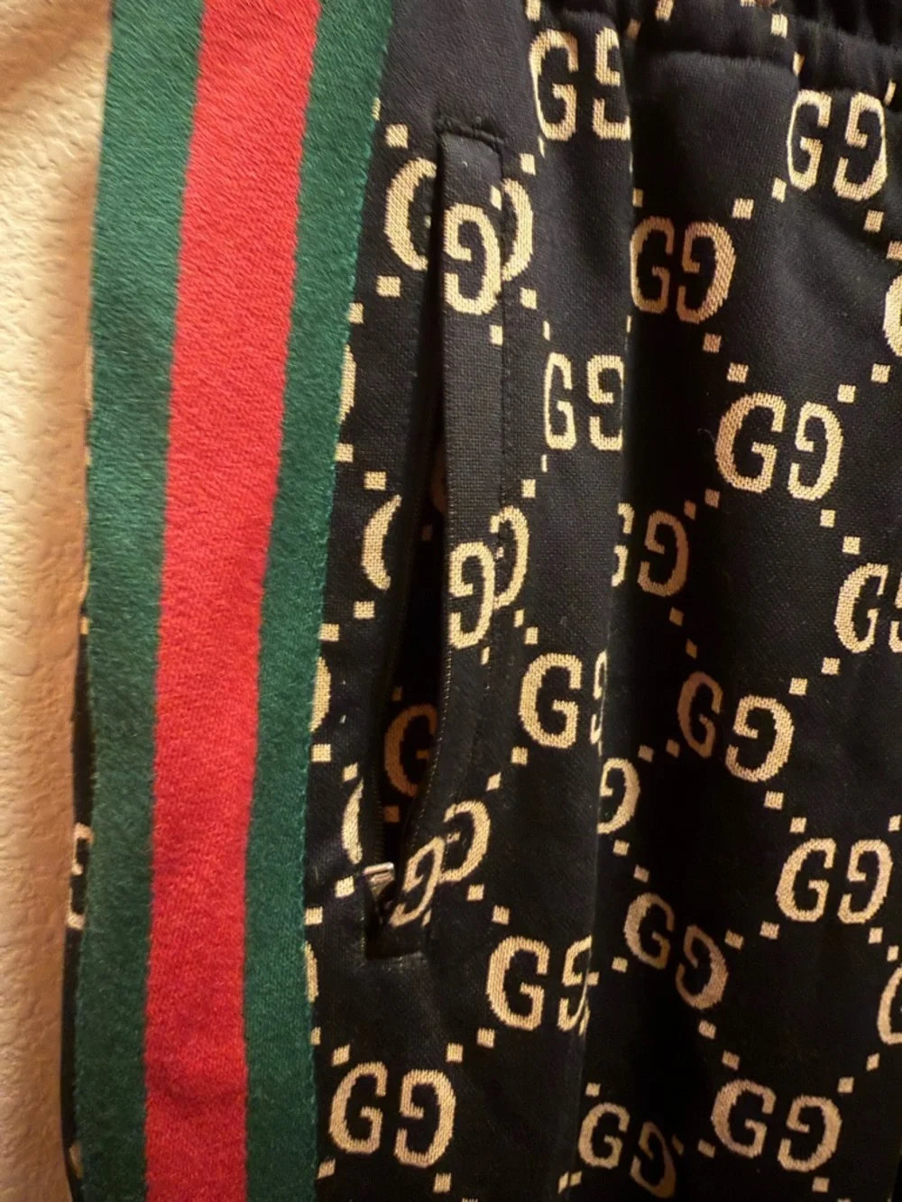 New Authentic Gucci GG Supreme Logo Sweatpants Black Size XXL Waist 36 - 42